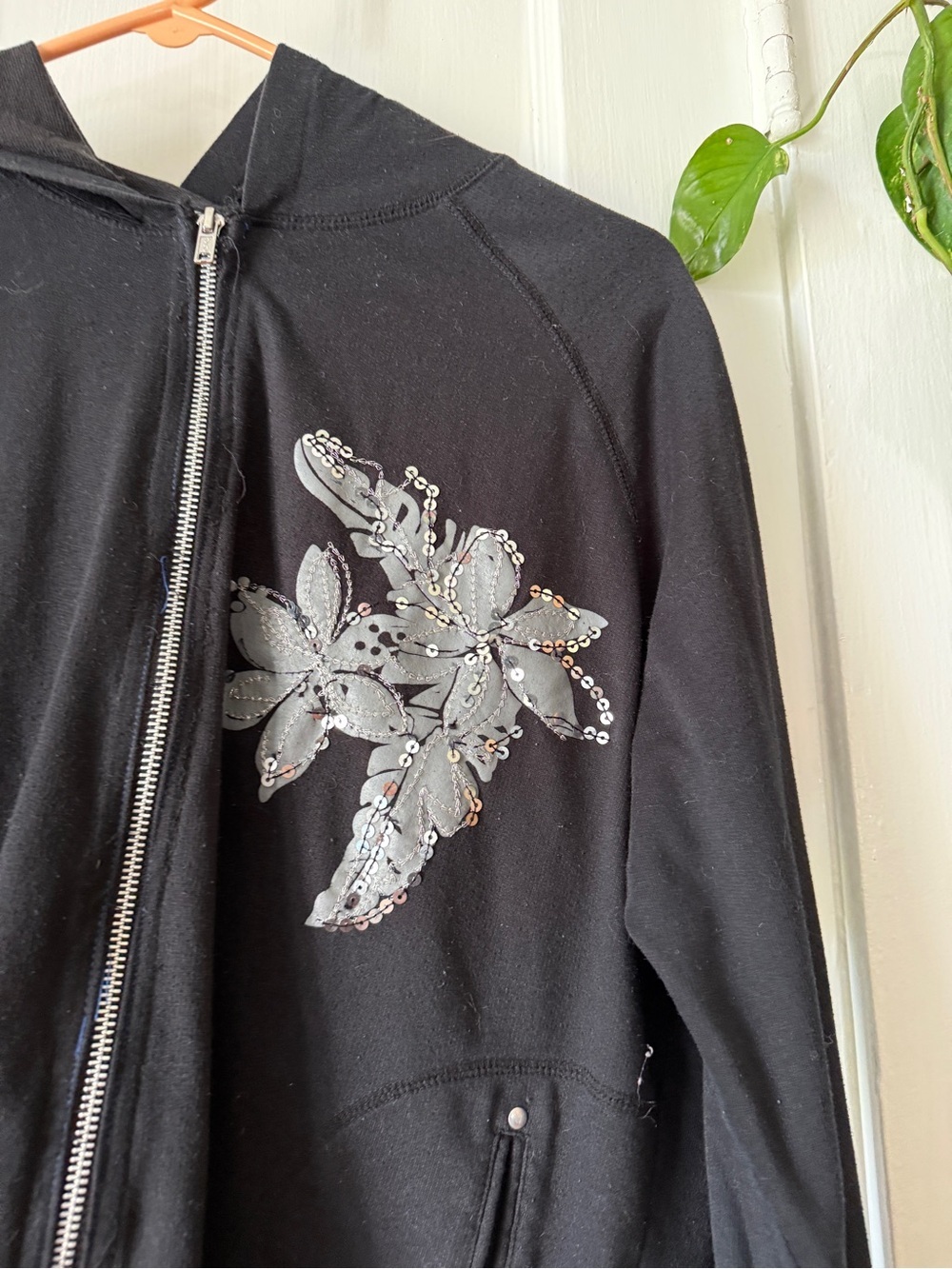 bill blass Black Hooded Sweatshirt with Branded Neck Tag size XL - Picture 3 of 9